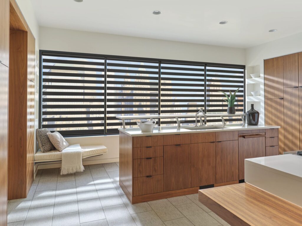 Hunter Douglas Banded Shade